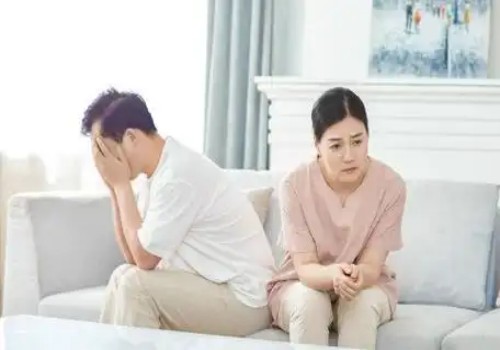 北京市私家侦探：离婚后男方转给女方的钱可以要回吗
